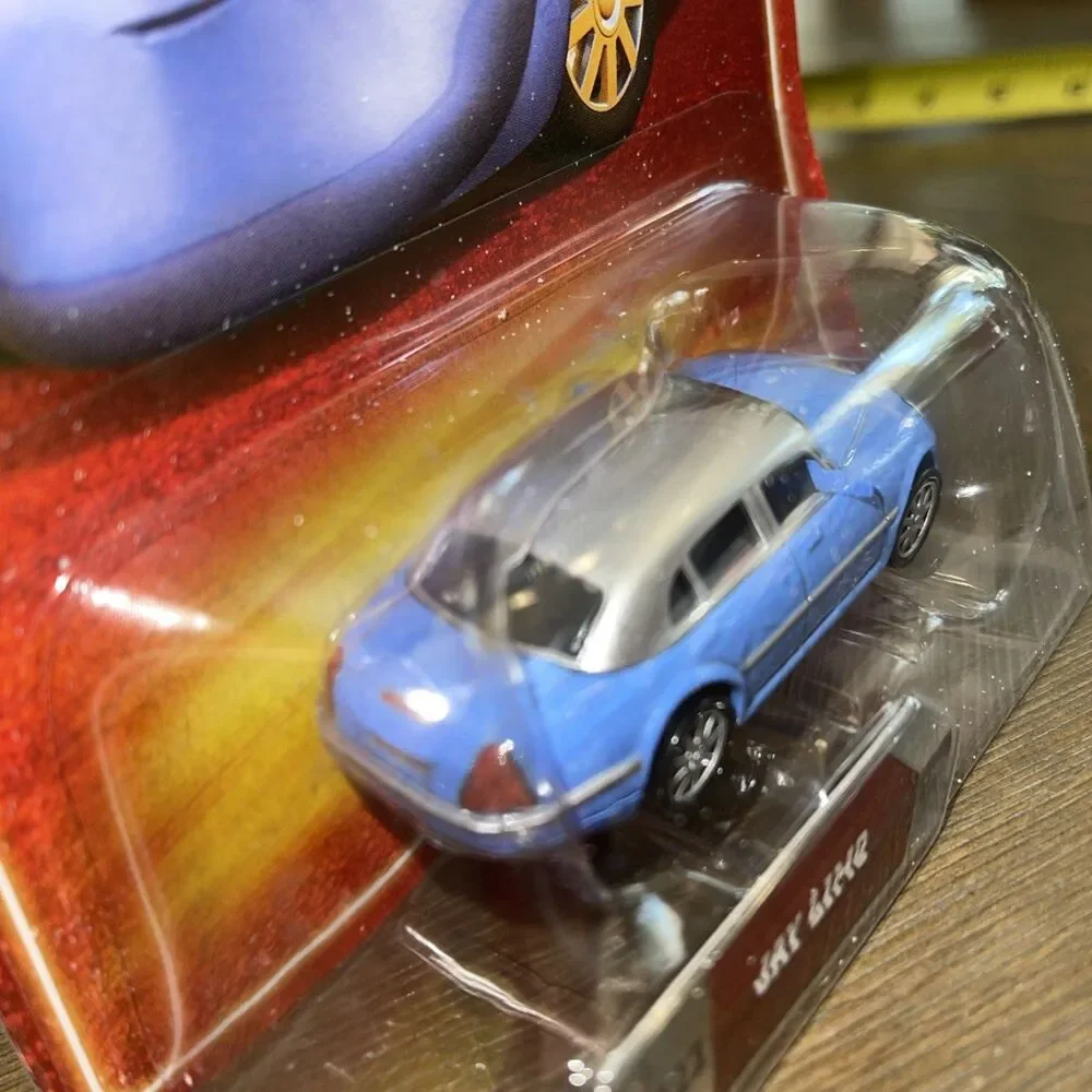 Disney Pixar CARS Movie 1:55 Diecast Car Final Lap Series Jay Limo